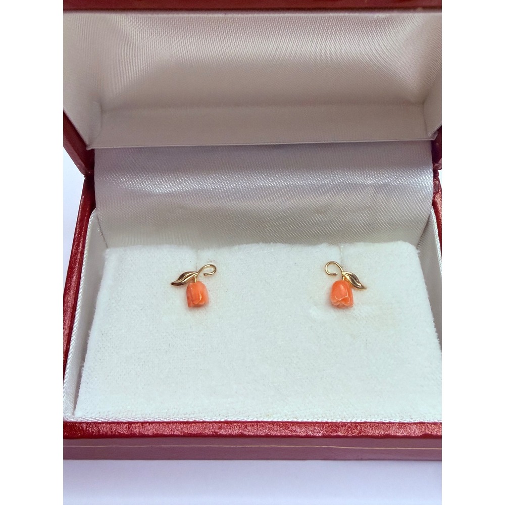 14kt coral earrings